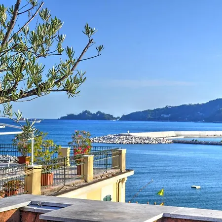 Ca' Muna - Sea View Penthouse, Private Rooftop, Walking To The Apartamento