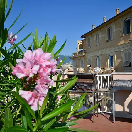 Ca' Muna - Sea View Penthouse, Private Rooftop, Walking To The Appartement Rapallo