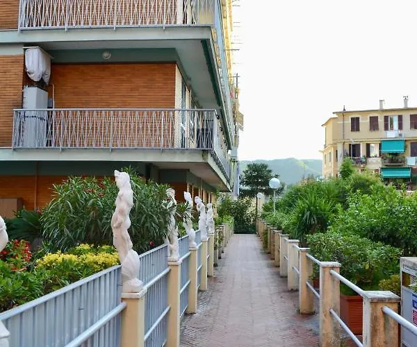 Lejlighed Ca' Muna - Sea View Penthouse, Private Rooftop, Walking To The *
