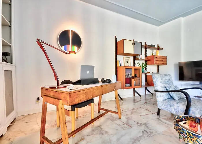 Lejlighed Ca' Muna - Sea View Penthouse, Private Rooftop, Walking To The